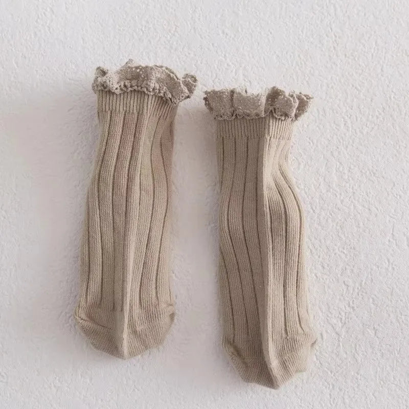 Chaussettes  avec dentelle