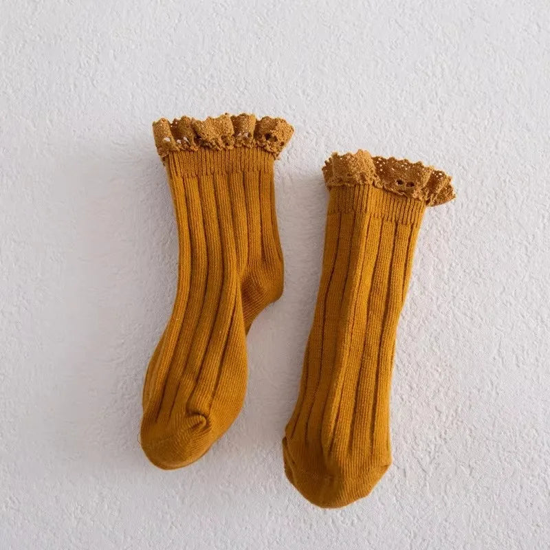 Chaussettes  avec dentelle