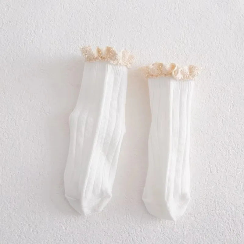 Chaussettes  avec dentelle